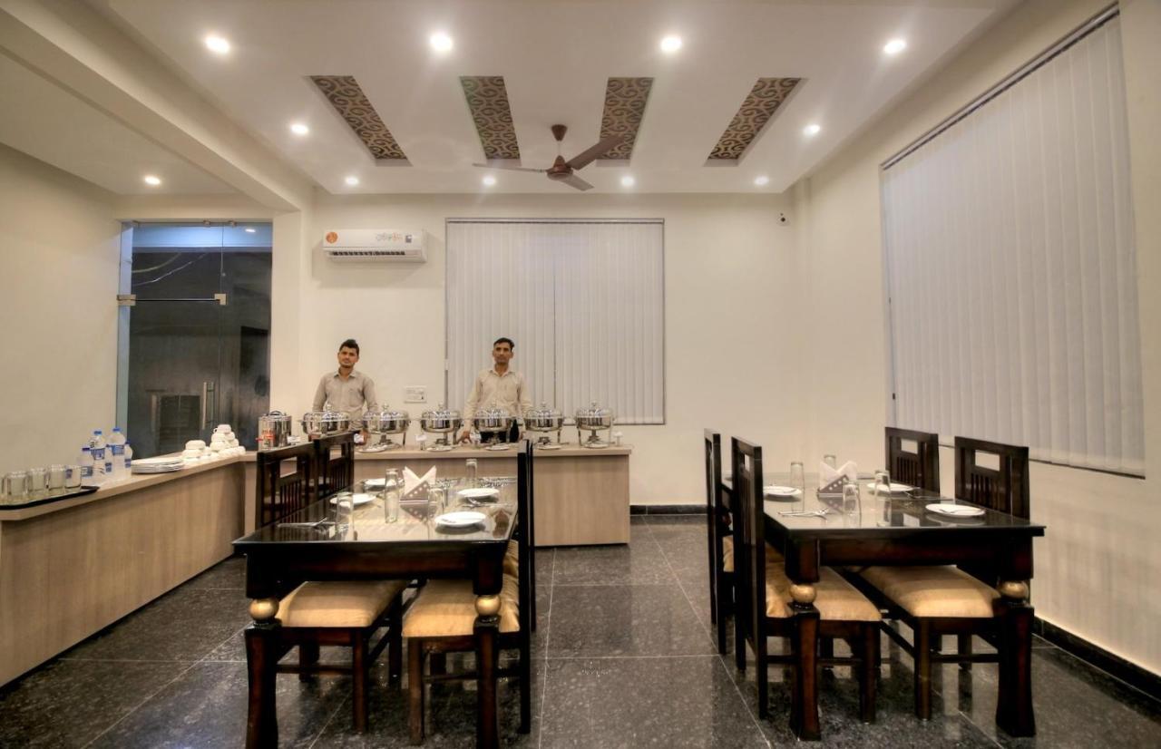 Hotel Ark Avalon- Delhi International Airport 新德里 外观 照片