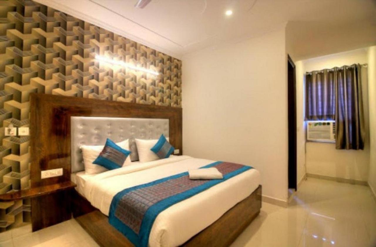 Hotel Ark Avalon- Delhi International Airport 新德里 外观 照片