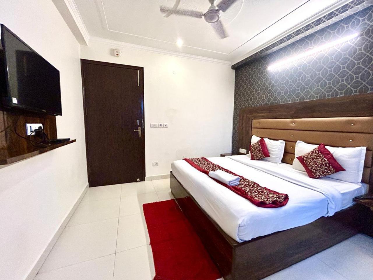 Hotel Ark Avalon- Delhi International Airport 新德里 外观 照片